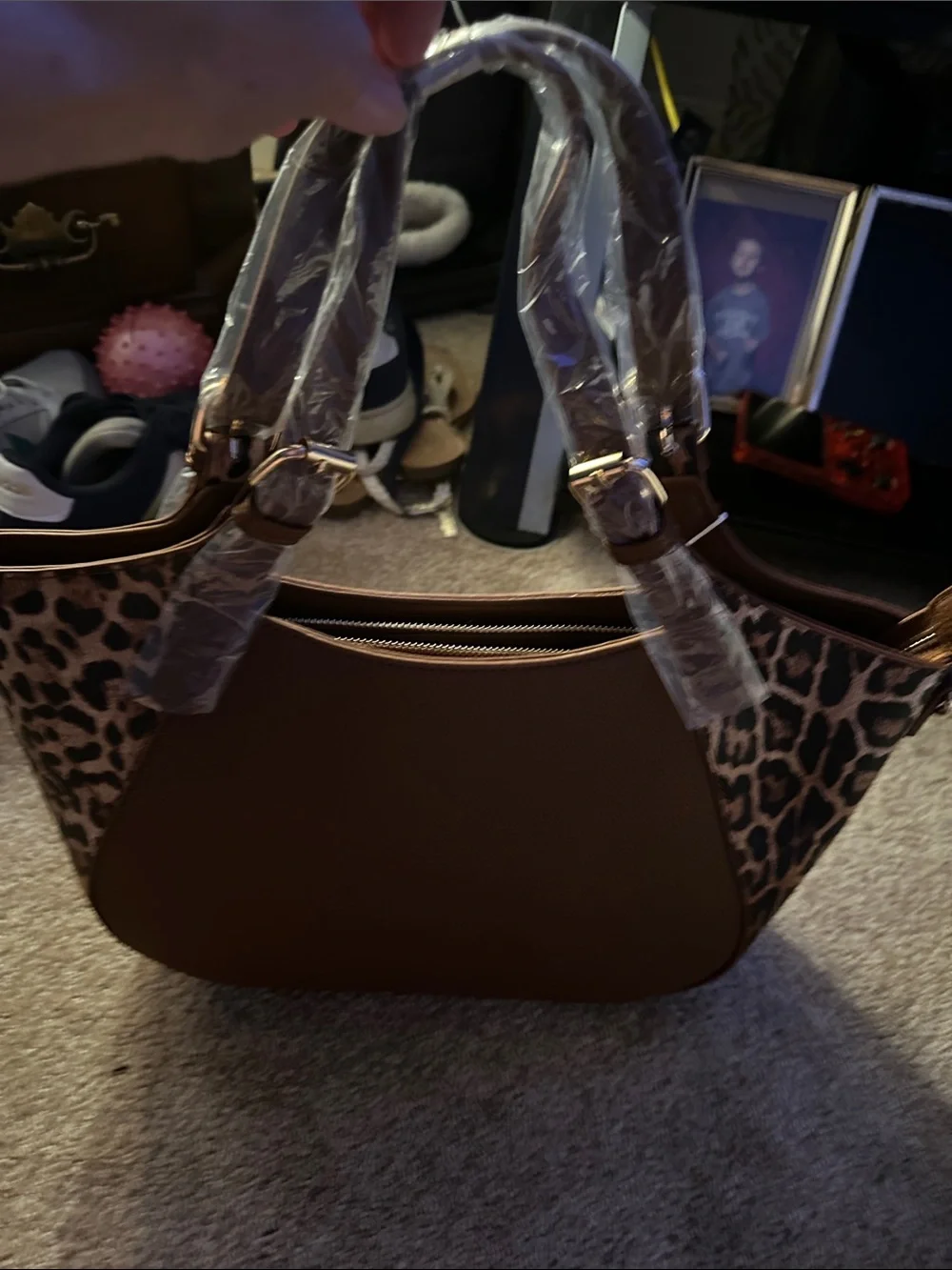 Ello purse